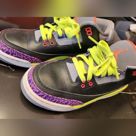 Authentic Jordan - Picture 3 of 8